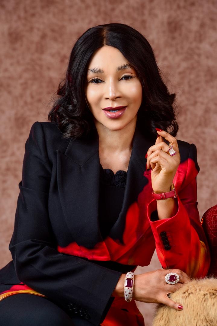 Dame (Dr.) Adaora Umeoji OON recognized as The Humanitarian Services Icon of the Year 2023