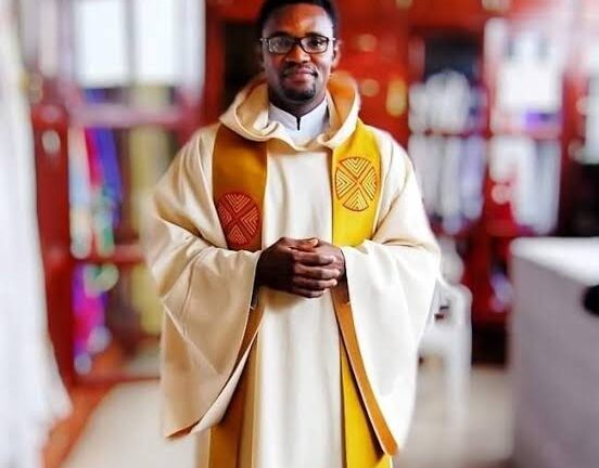 Hardship: We are all reaping the fruit of mediocrity, tribalism, fake religiosity, lack of common sense – Nigerian Catholic priest says