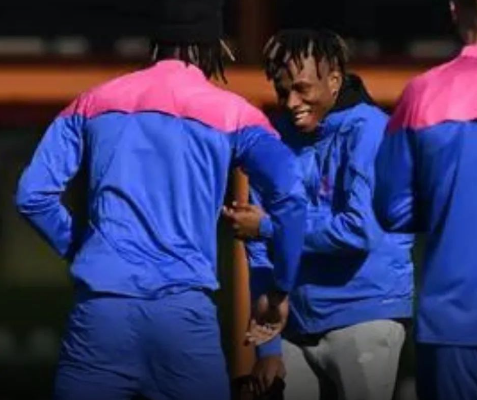 Super Eagles winger, Samuel Chukwueze gets a hero welcome from his teammates at AC Milan after AFCON (Video)