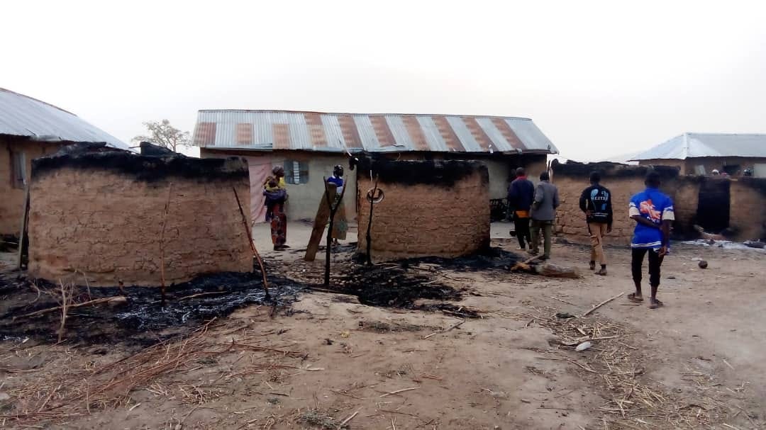 Bandits raze 30 houses, cattle, food items in Niger State community