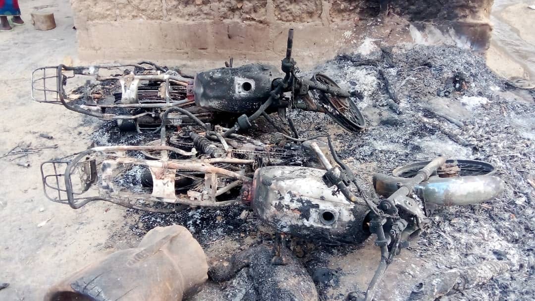 Bandits raze 30 houses, cattle, food items in Niger State community