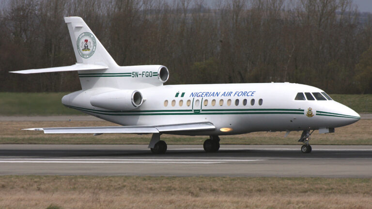 Presidential jet gulps billions in maintenance